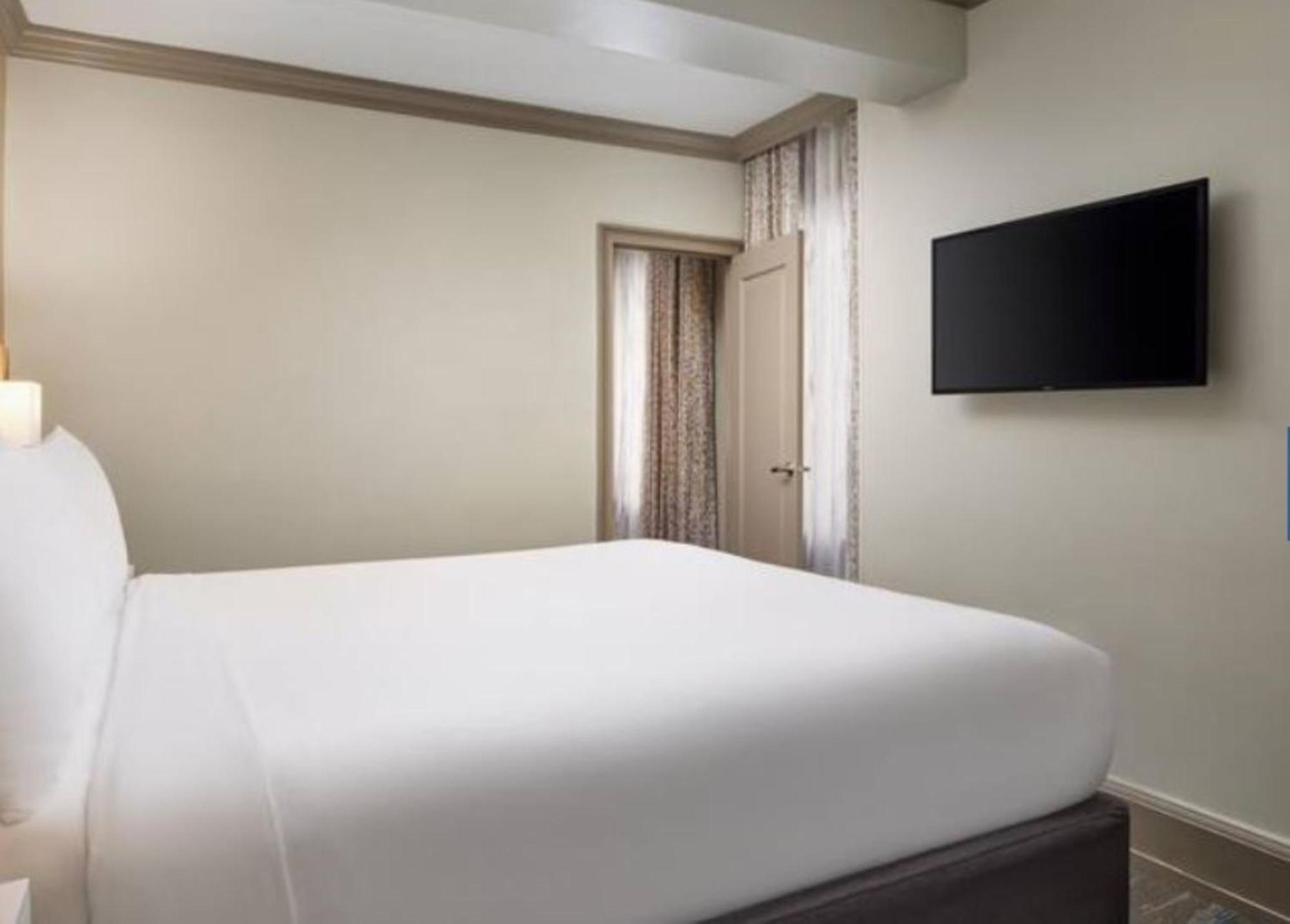 Hampton Inn & Suites New Orleans Canal St. French Quarter Buitenkant foto